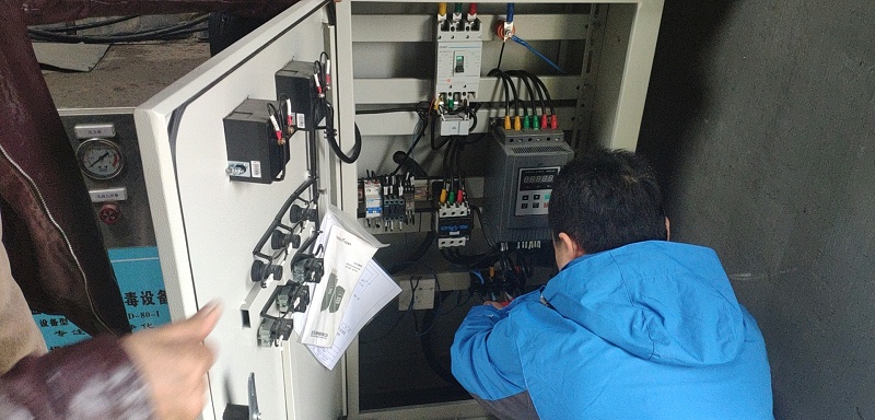 天王村自來(lái)水用控制柜1